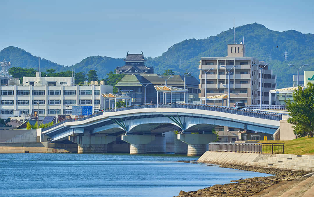 快営工業は松江市に根差した『地域の塗装屋さん』です！